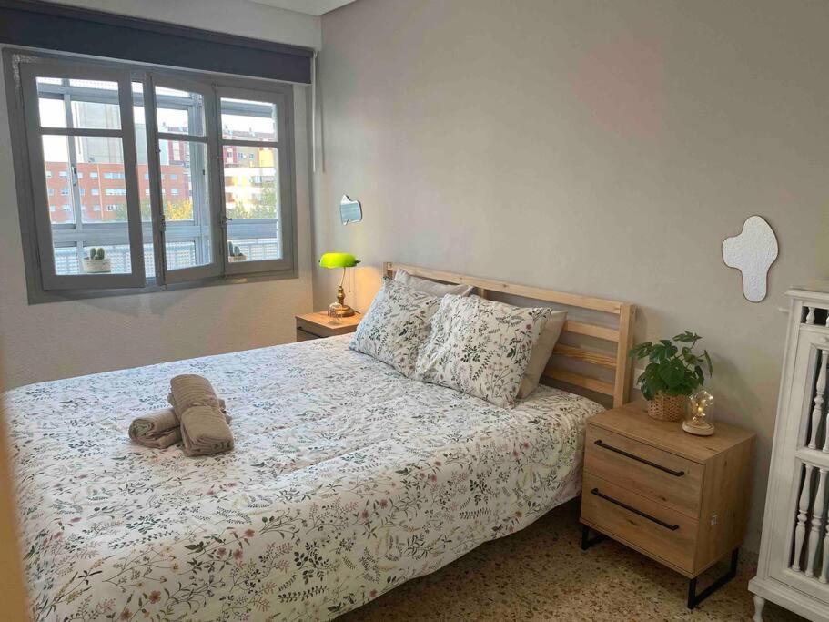 Acogedor Apartamento A 5 Min Del Ave Сарагоса Екстер'єр фото